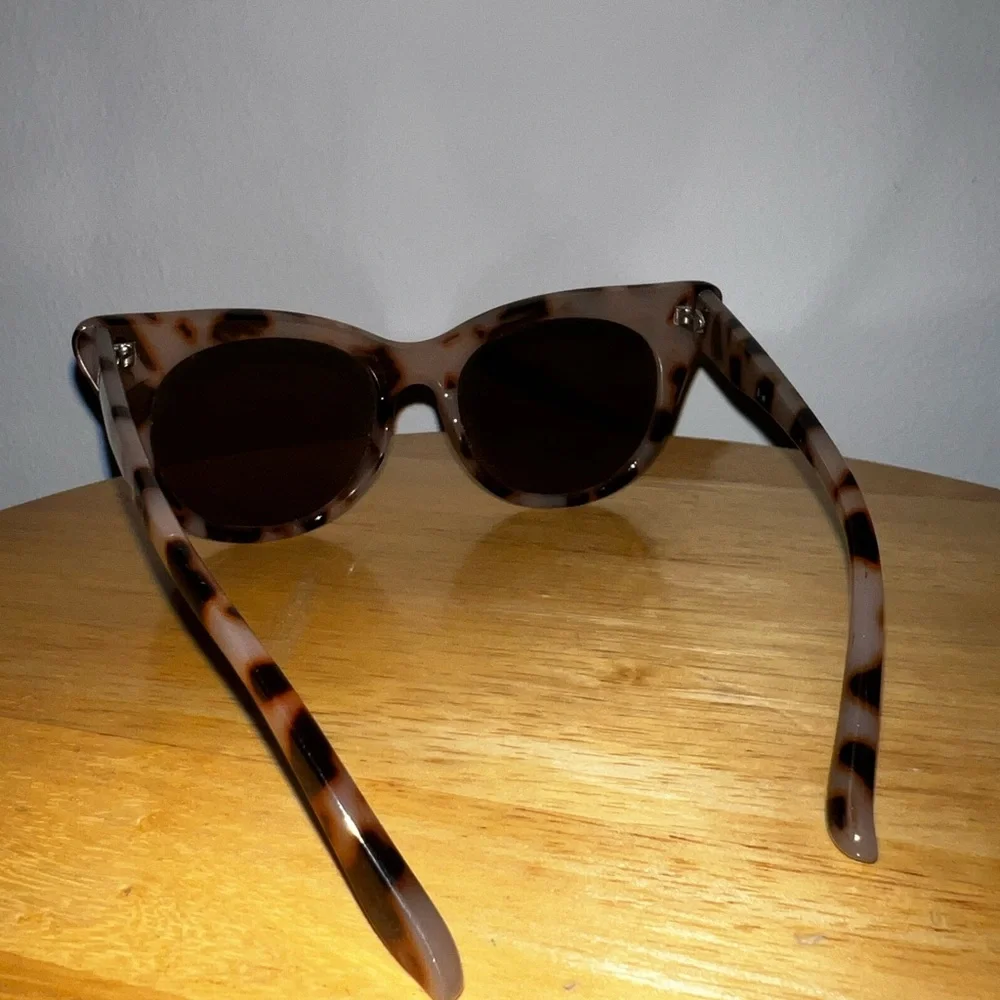 Sunglasses - Picture 2 of 2